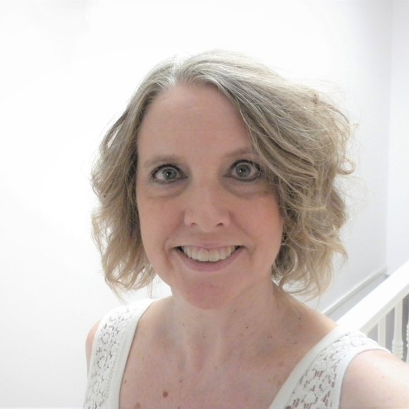 Meet your Posher, Heather - Picture 1 of 1